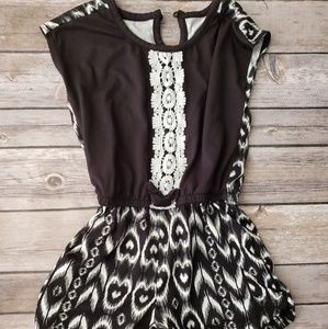 🍭5/$25🍭Girls romper 24 months